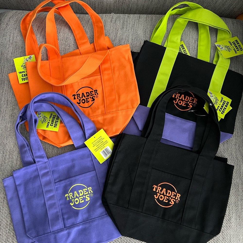 Trader Joe's Reusable Tote Bags Set